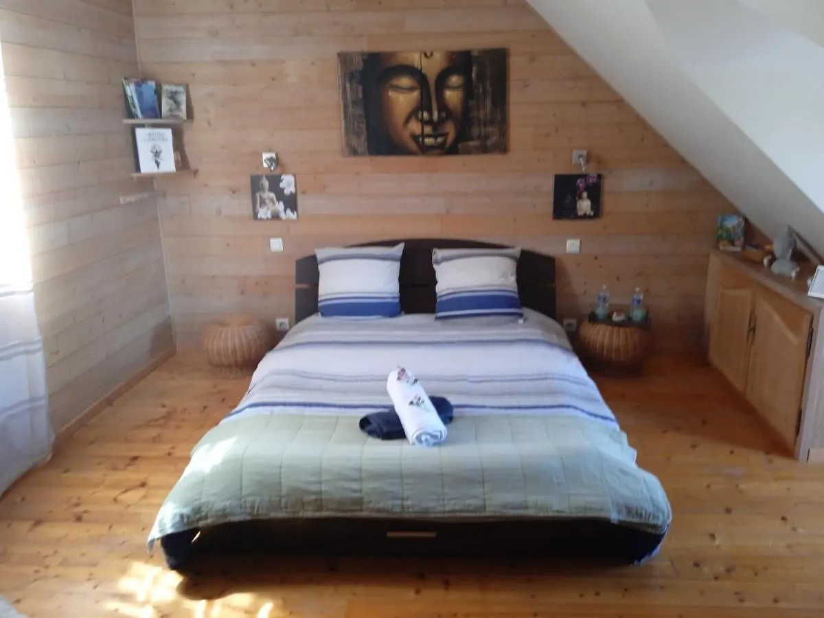 Homestay Le Havre De Paix Apartment Lanhelin France